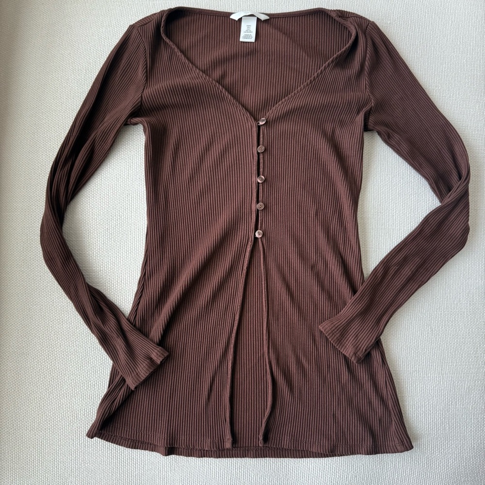 H&M Brown Ribbed Long Sleeve Button-Front Top